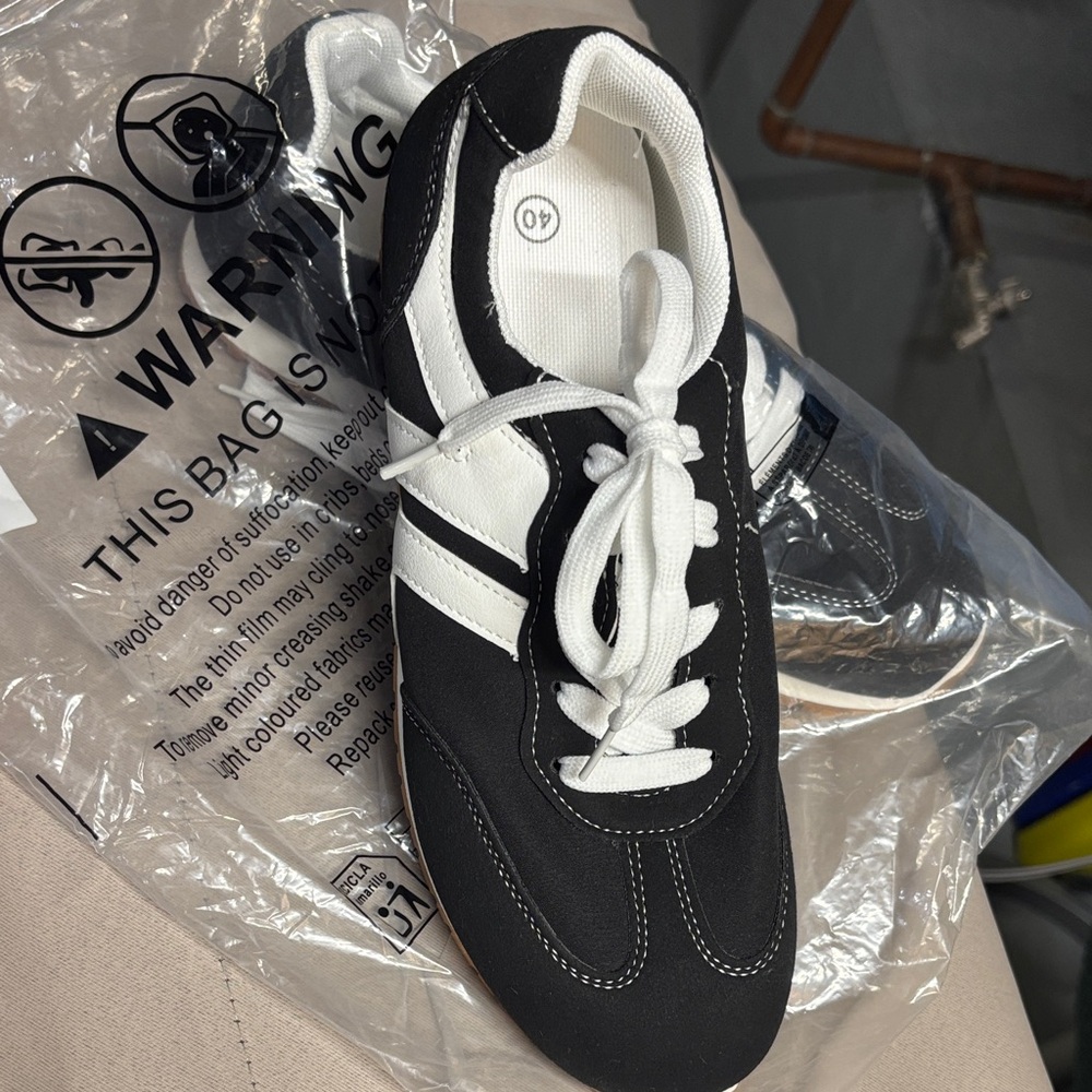 Zara ( SHEIN ) Black and White Lace-Up Sneakers